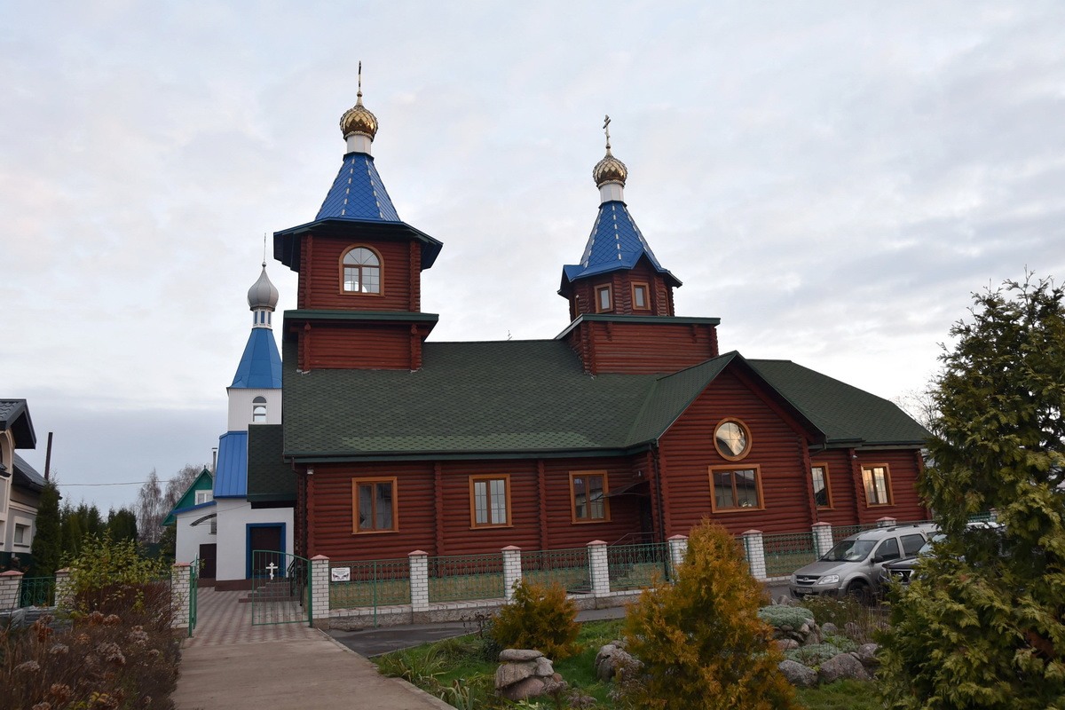 Храм святого великомученика Георгия Победоносца (городской поселок Смиловичи,  Червенский район, Минская область) - актуальная информация, расписание  богослужений, фотографиии, объявления храма, точное расположение, телефоны,  сайт. | ХРАМ.БЕЛ